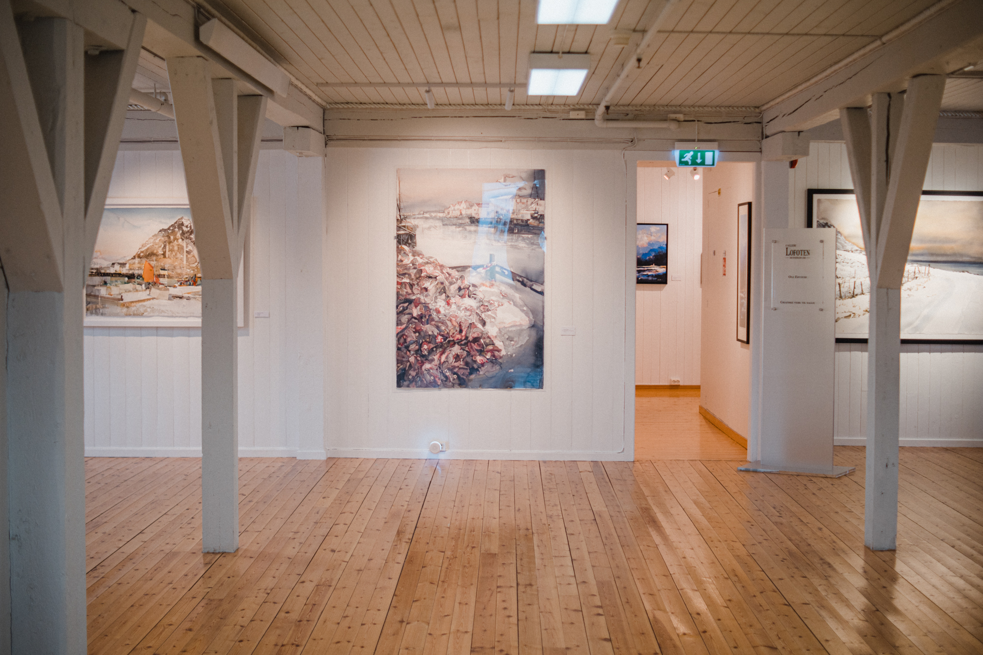 Galleri Lofoten hall photo